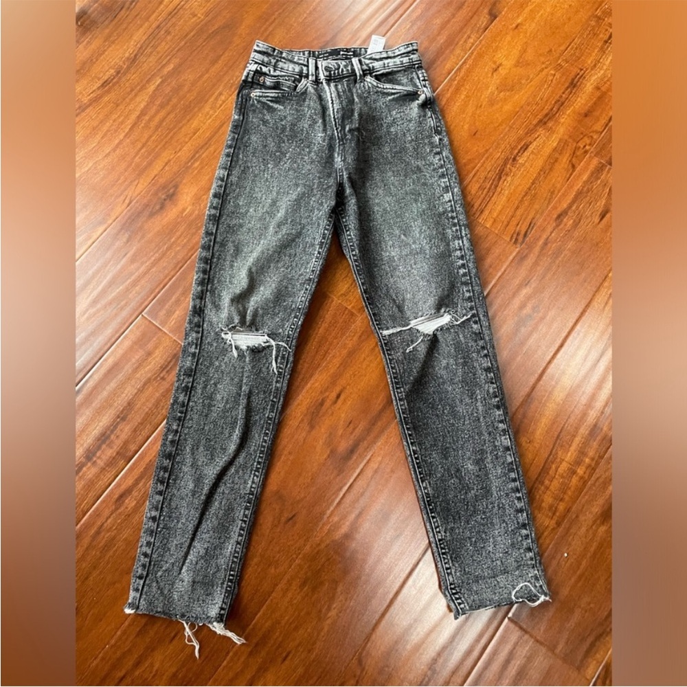 BUNDLE - 2 Pairs of Stradivarius Slim Fit Mom Jeans - Blue + Black
